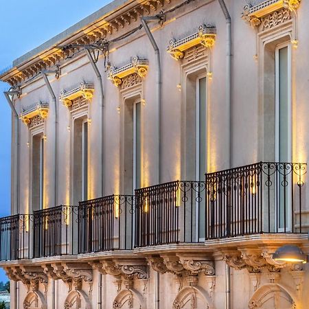 Casa Ruiz Suites Noto Exterior photo