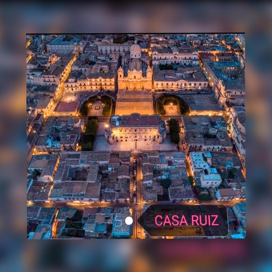 Casa Ruiz Suites Noto Exterior photo
